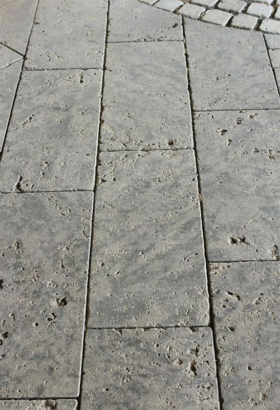 Pflasterplatten aus Muschelkalk, Stärke 3 cm, antik getrommelt,