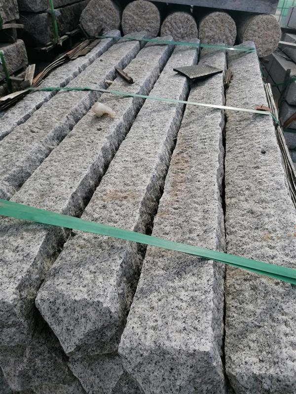 Zaunsäulen aus Granit G682 gelb, 12x 12x 150cm,