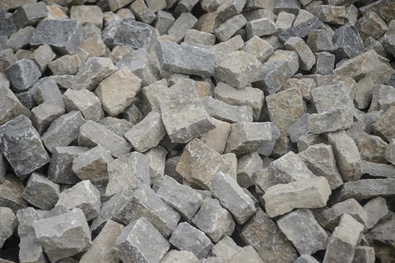 Trockenmauerstein aus Muschelkalk Trias H ca. 15 - 25 cm, LOSE