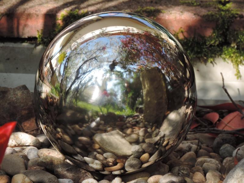 Dekorationskugel aus hochwertigem Edelstahl poliert, Durchmesser Kugel ca. 20cm