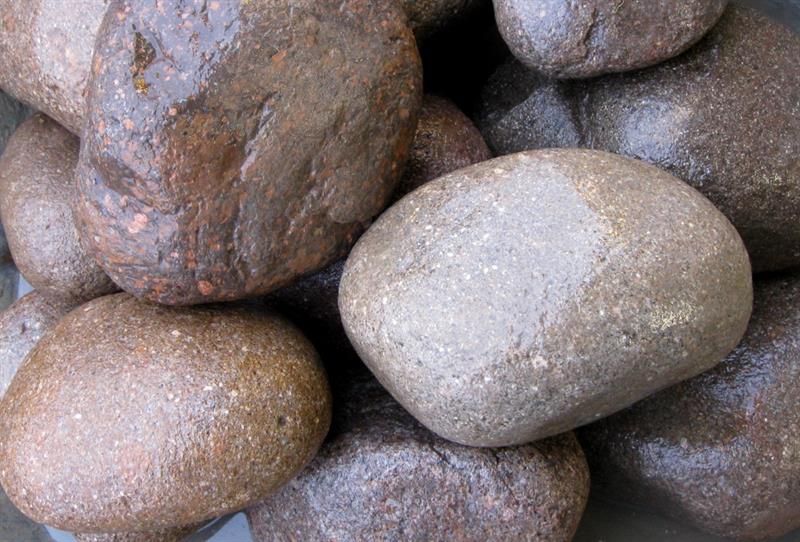 Flusskiesel Herbstrot, 150 - 300 mm Körnung, im Gitterkorb