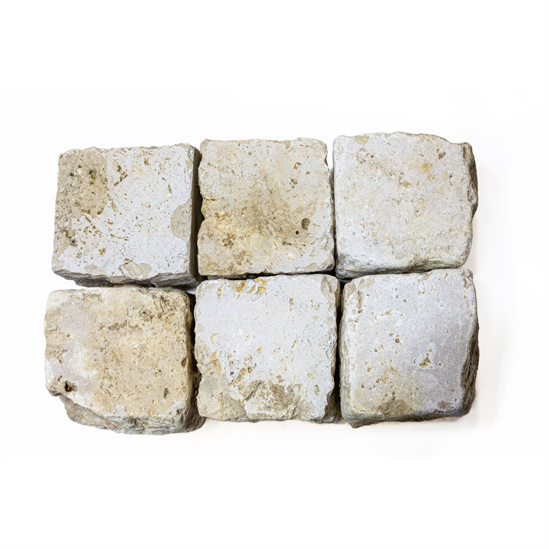 Pflastersteine aus Kalkstein Donau, gelb - bräunlich, ca. 8x8x8 cm