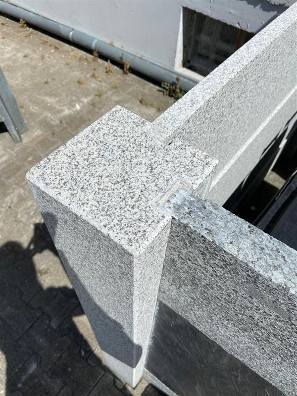 SICHTSCHUTZ PALISADE MIT NUT - ECKPALISADE - 90 Grad