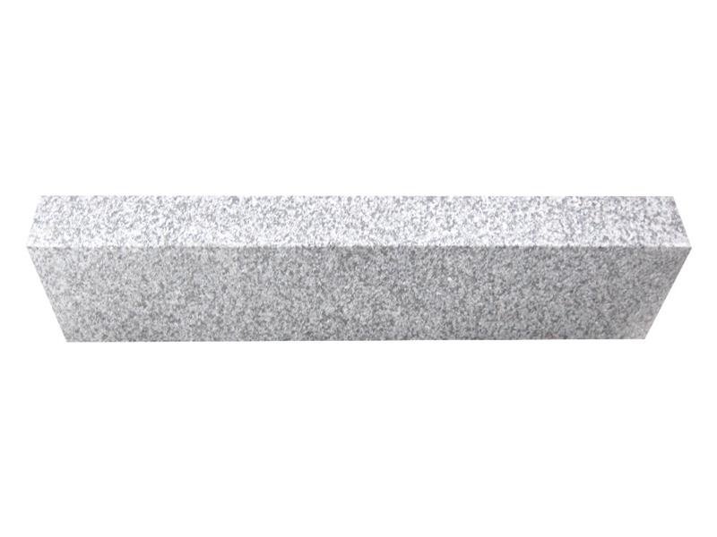 Palisade aus Granit grau, 10 x 25 x 50cm, ALLSEITS GEFLAMMT, 2mm Fase