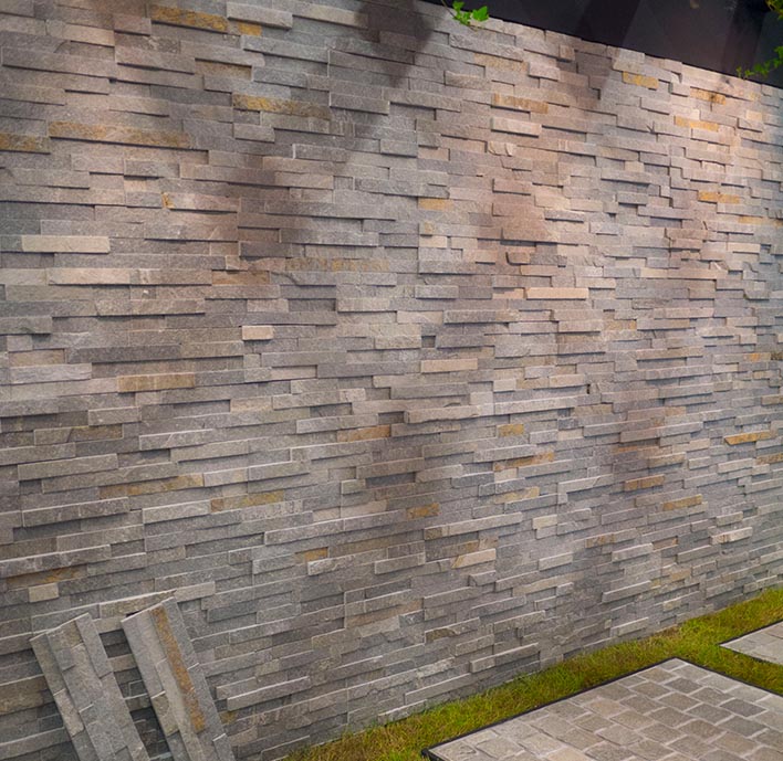 Verblender aus Kavala, grau/braun, Panelen a 15x60cm,