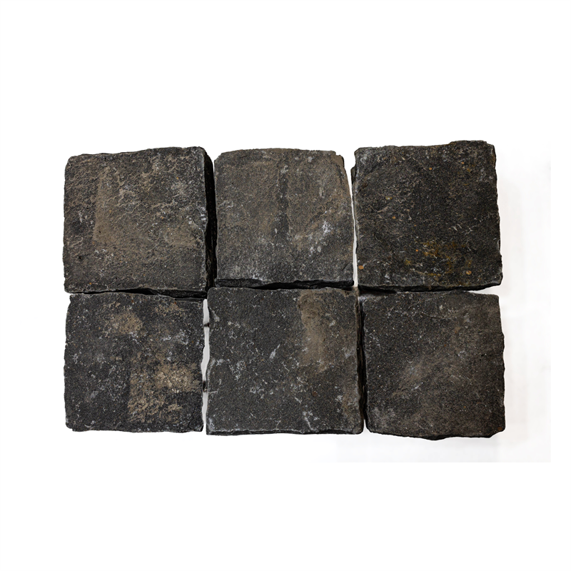 Pflasterwürfel aus Basalt QN schwarz, Kleinpflaster ca. 8x8x8cm,