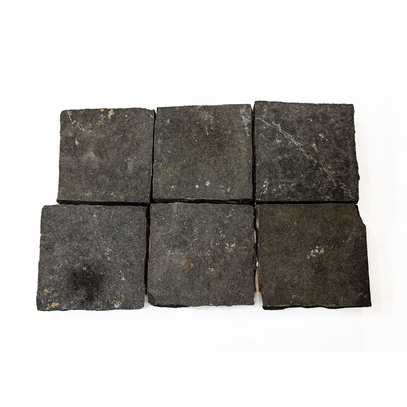 Pflasterwürfel aus Basalt QN, ca. 10 x 10 x 7 cm, OBERFLÄCHE GEFLAMMT